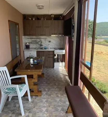 Anvil Villa Gnyazdovo